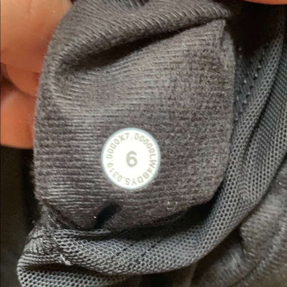 Lululemon coat (sherpa and quilt) - Picture 6 of 6